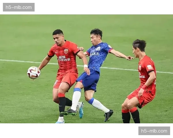 上海德比第五轮提前进行，申花与海港将在负分压力下展开同城对决